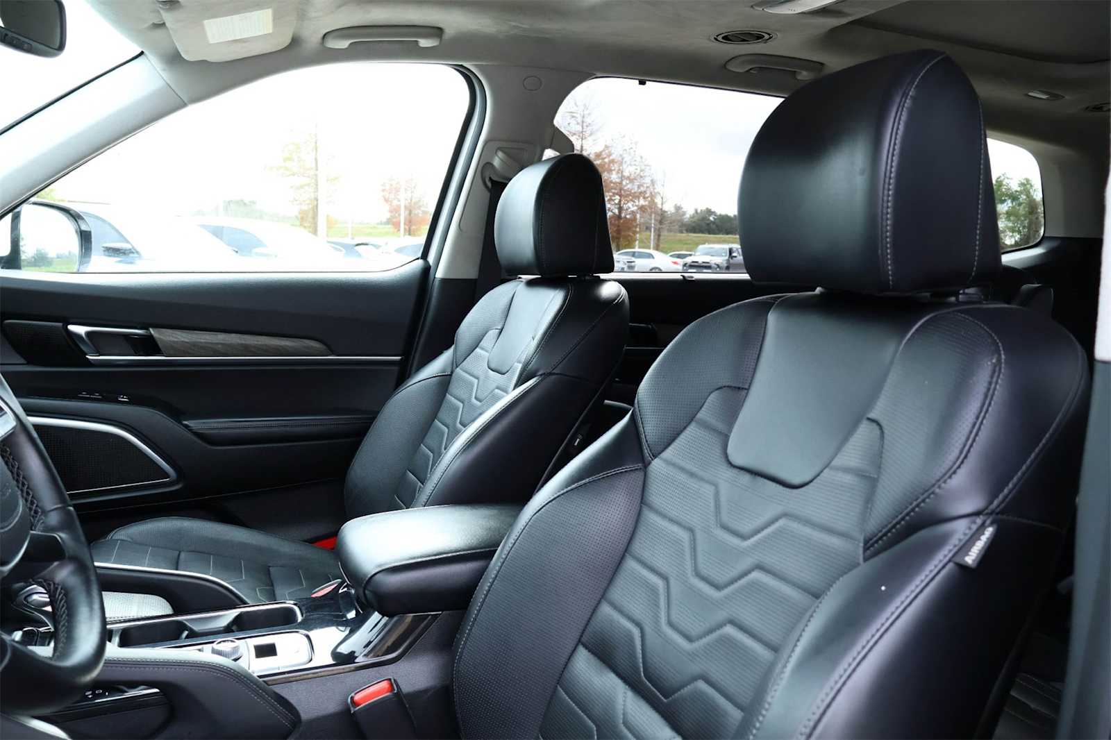 Thumbnail: 2022 Kia Telluride - 11