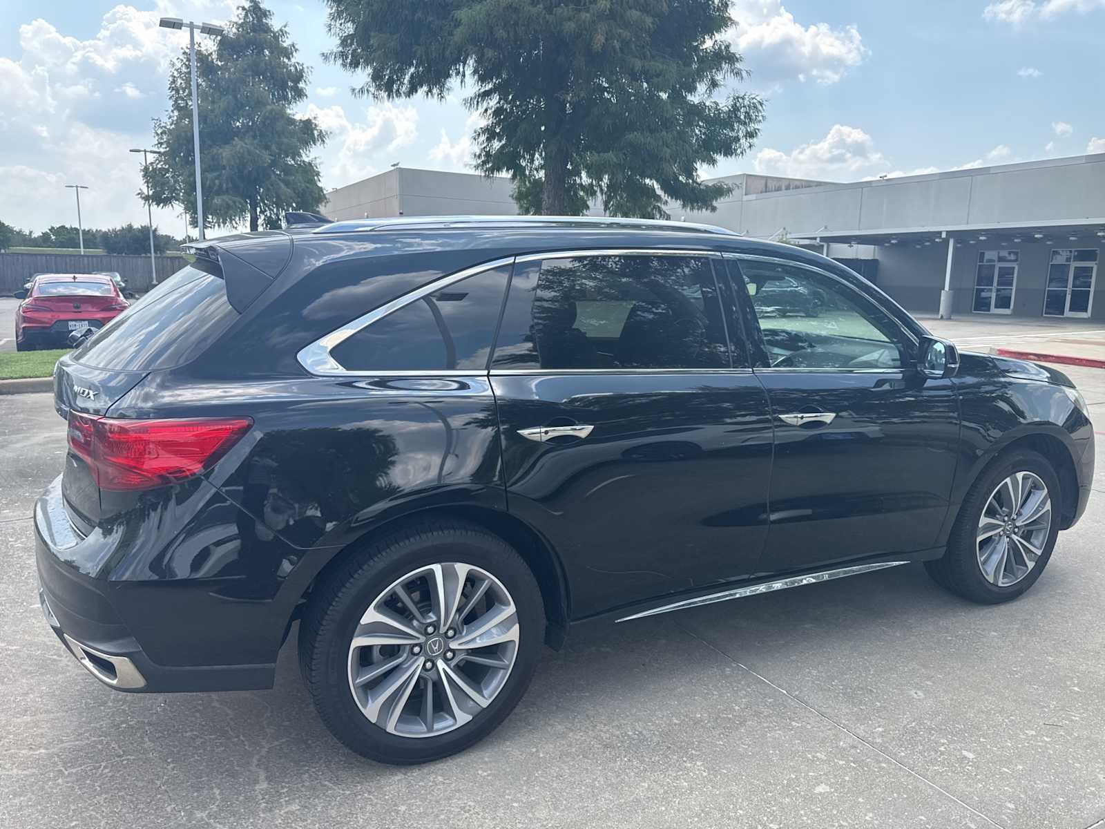 Thumbnail: 2017 Acura MDX - 4