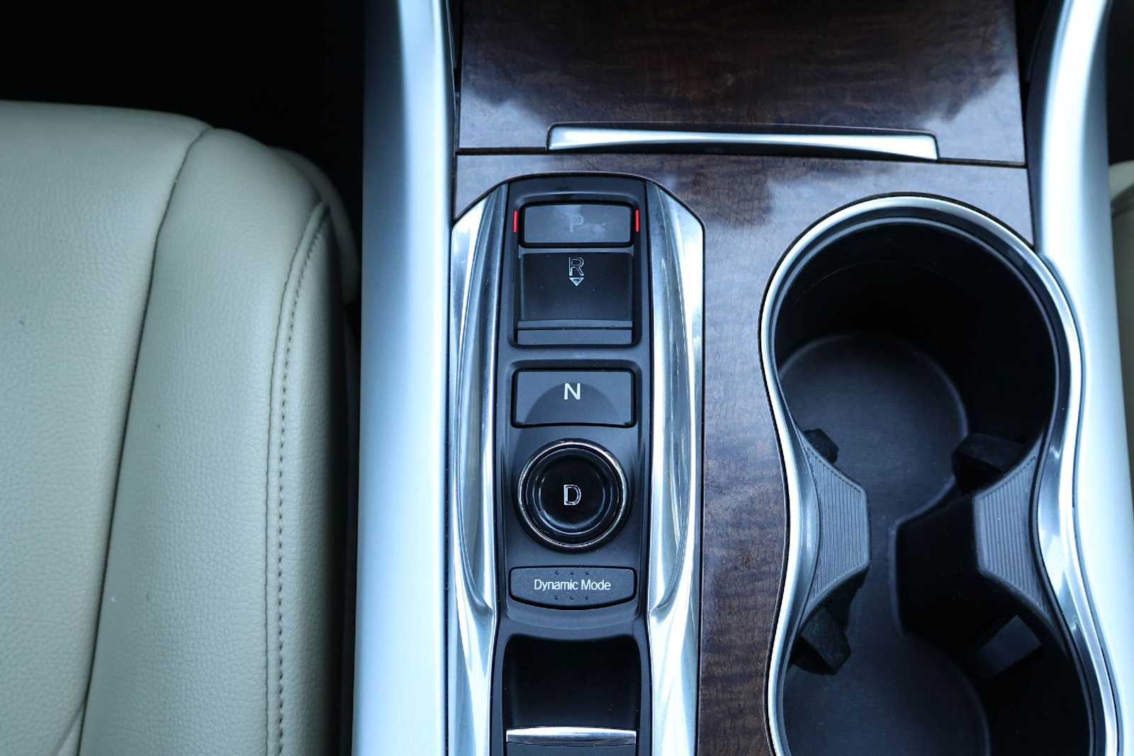 Thumbnail: 2018 Acura TLX - 17