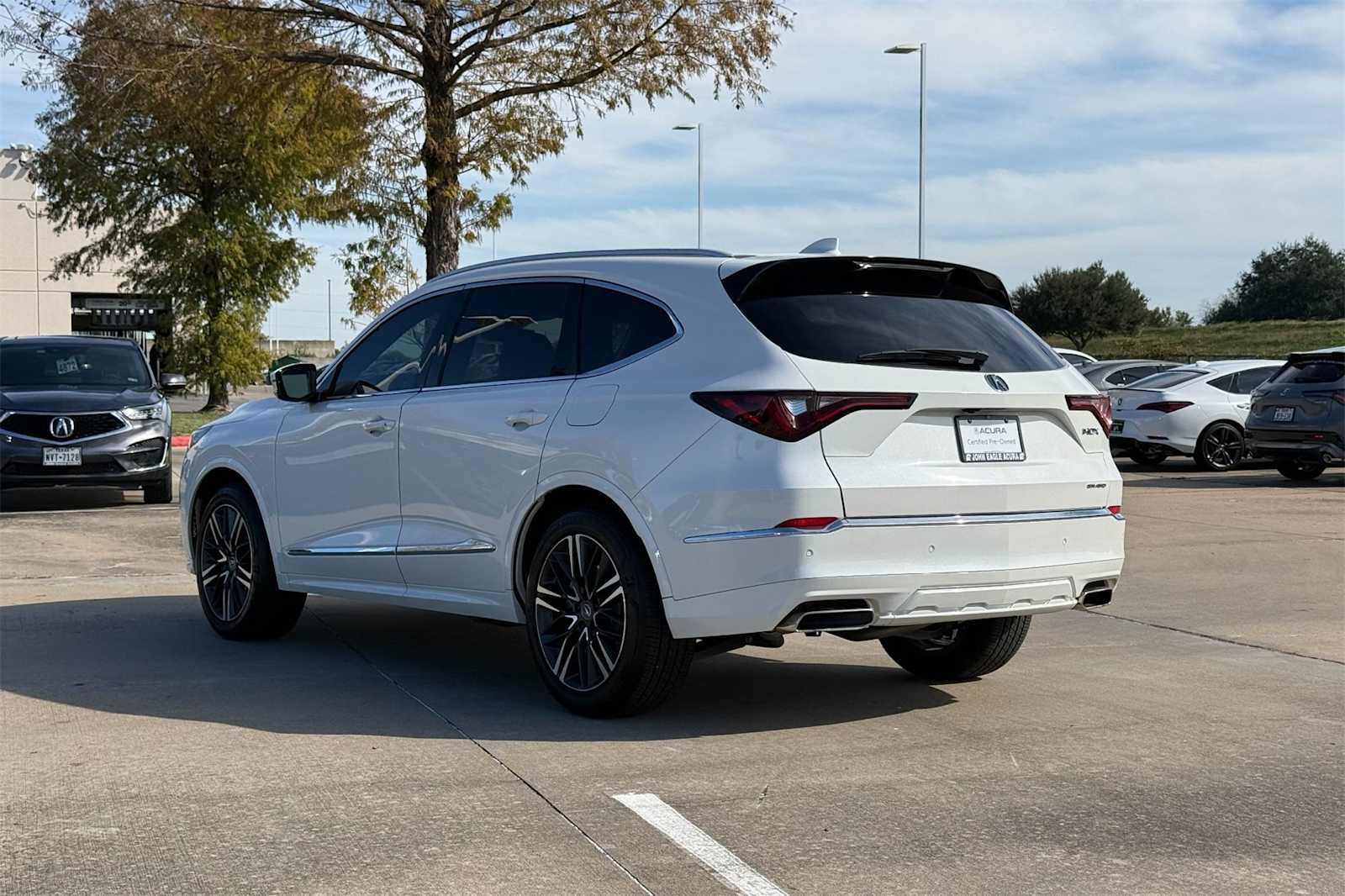 Thumbnail: 2025 Acura MDX - 4