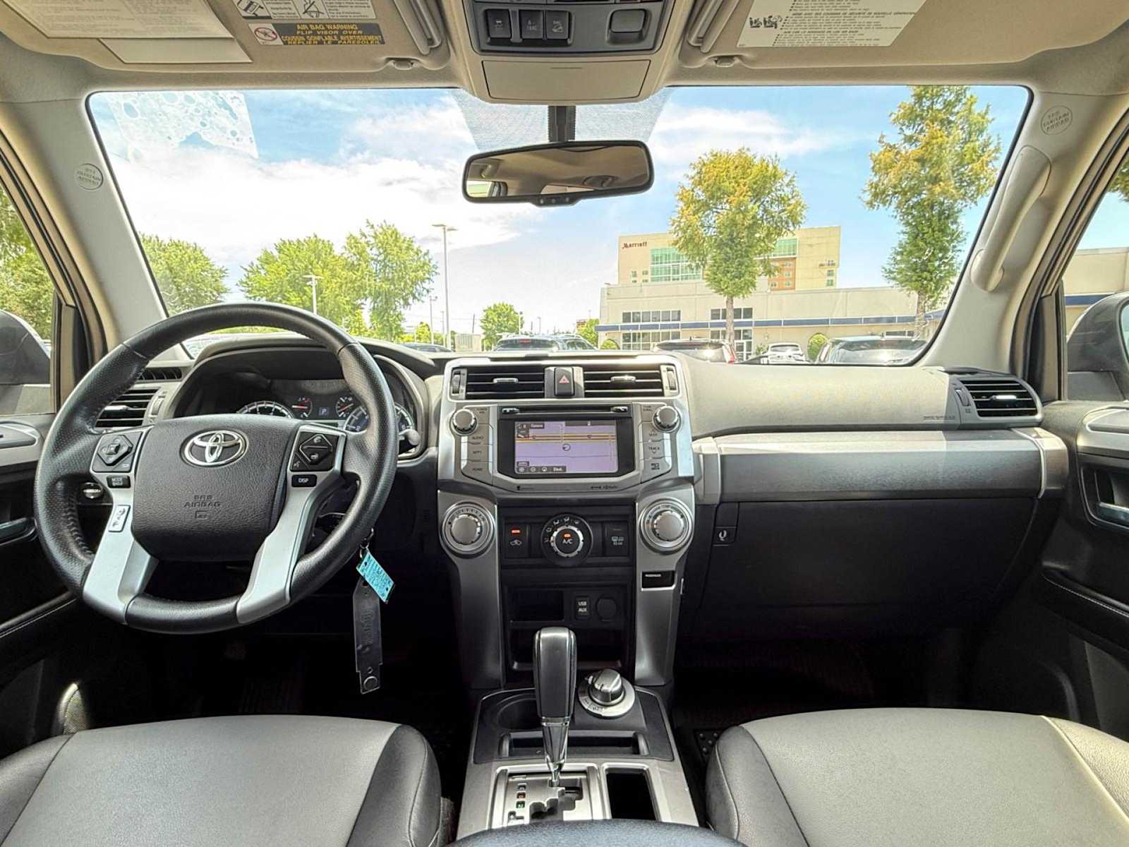 2017 Toyota 4Runner SR5 10
