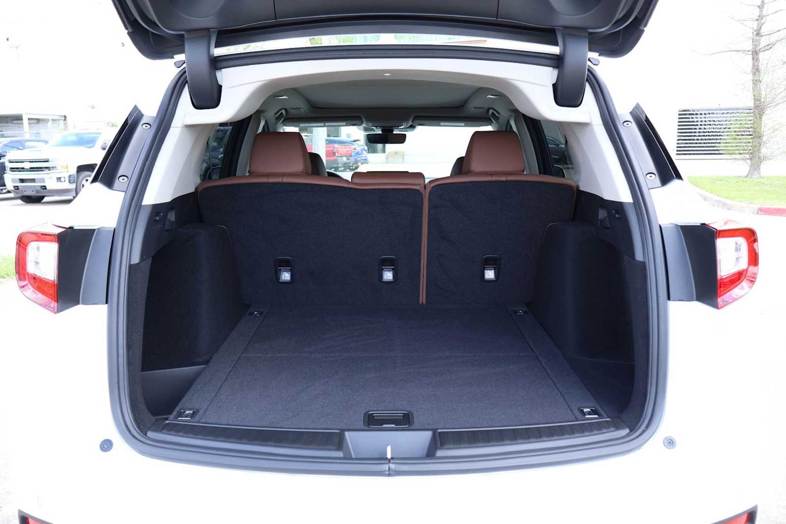 Thumbnail: 2025 Acura RDX - 19