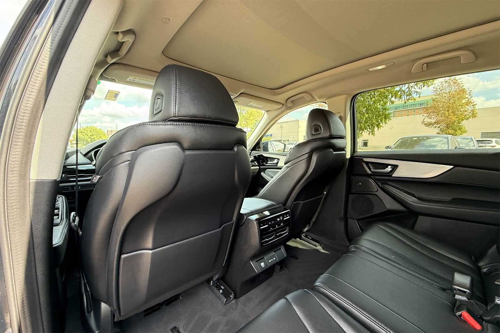 Thumbnail: 2025 Acura MDX - 12