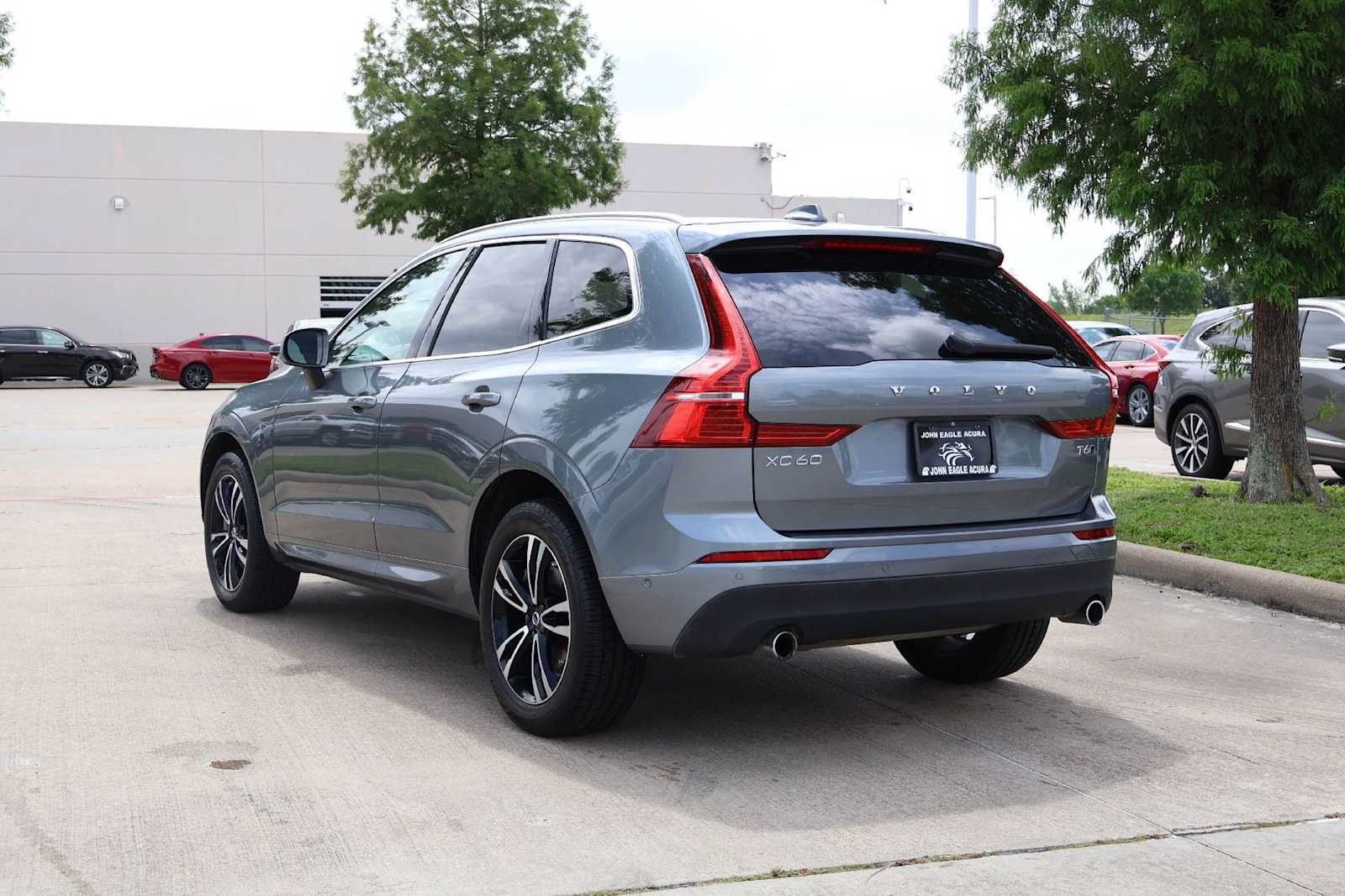 Thumbnail: 2018 Volvo XC60 - 4