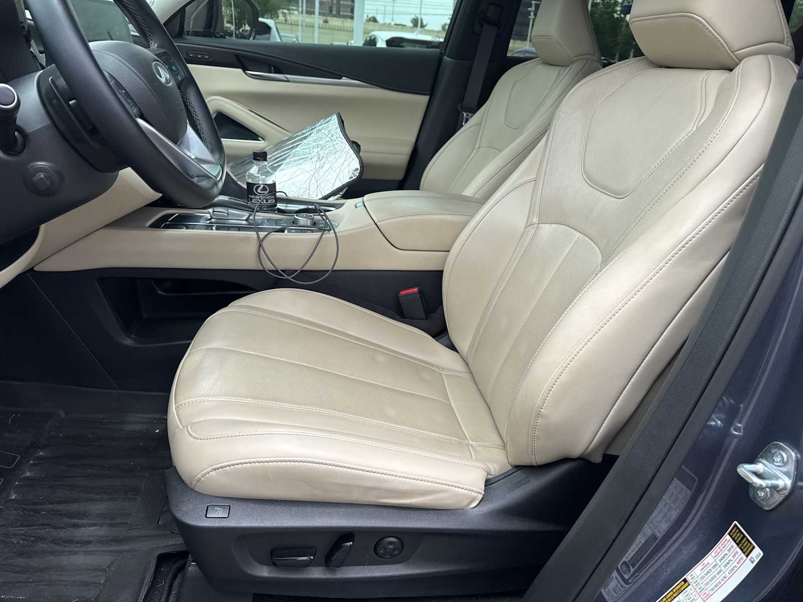 Thumbnail: 2023 INFINITI QX60 - 6