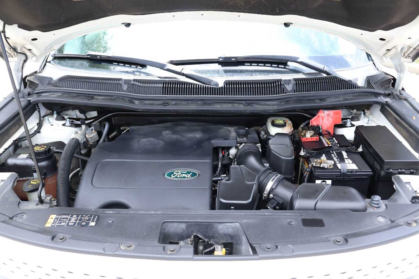 Thumbnail: 2015 Ford Explorer - 9