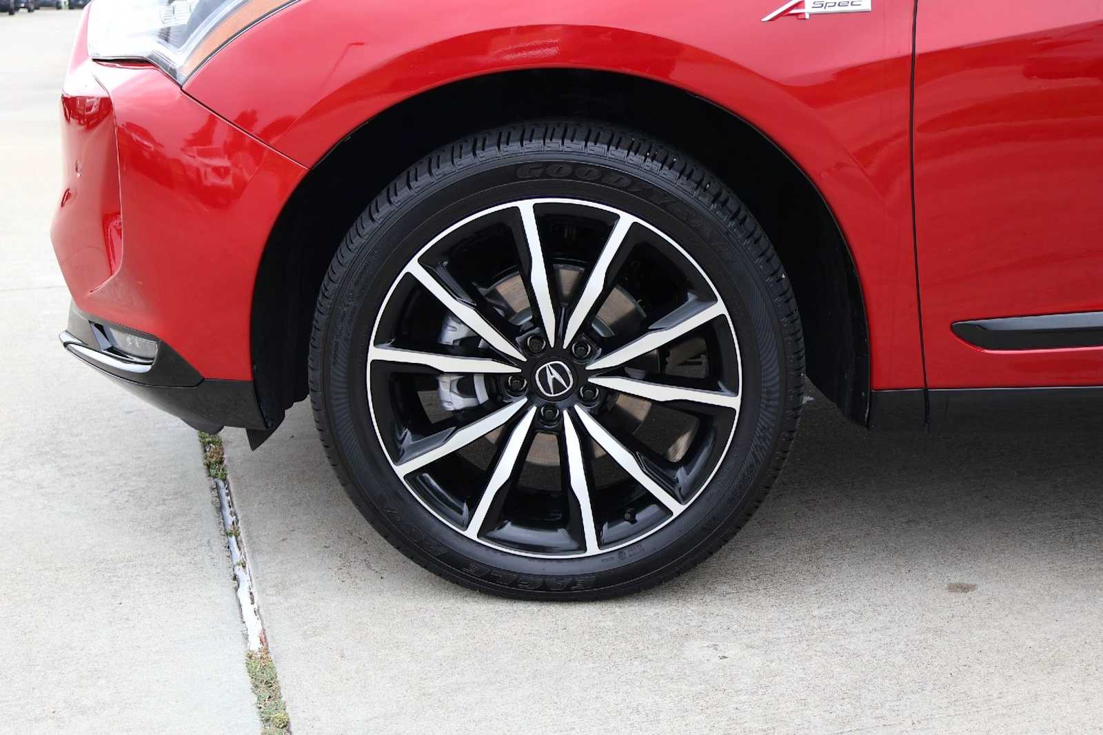 Thumbnail: 2025 Acura RDX - 8