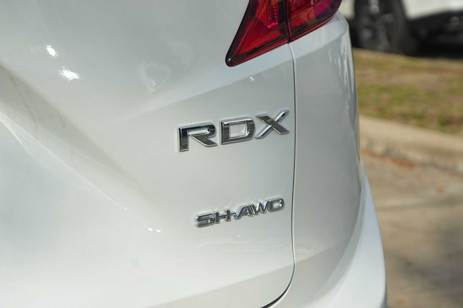 Thumbnail: 2026 Acura RDX - 8