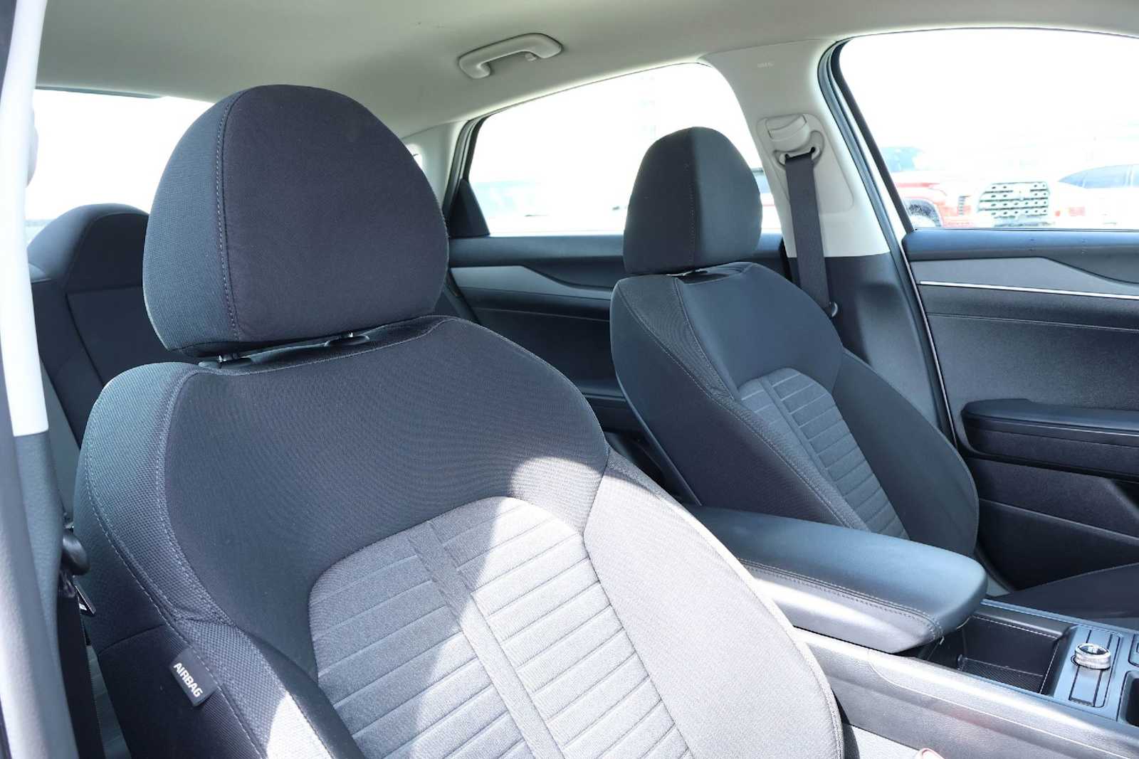 Thumbnail: 2025 Kia K5 - 14