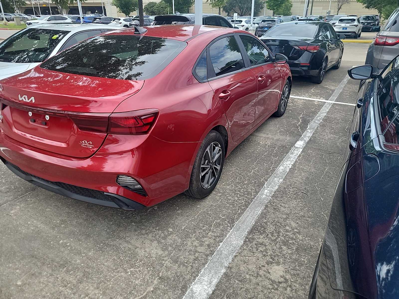 Thumbnail: 2024 Kia Forte - 4