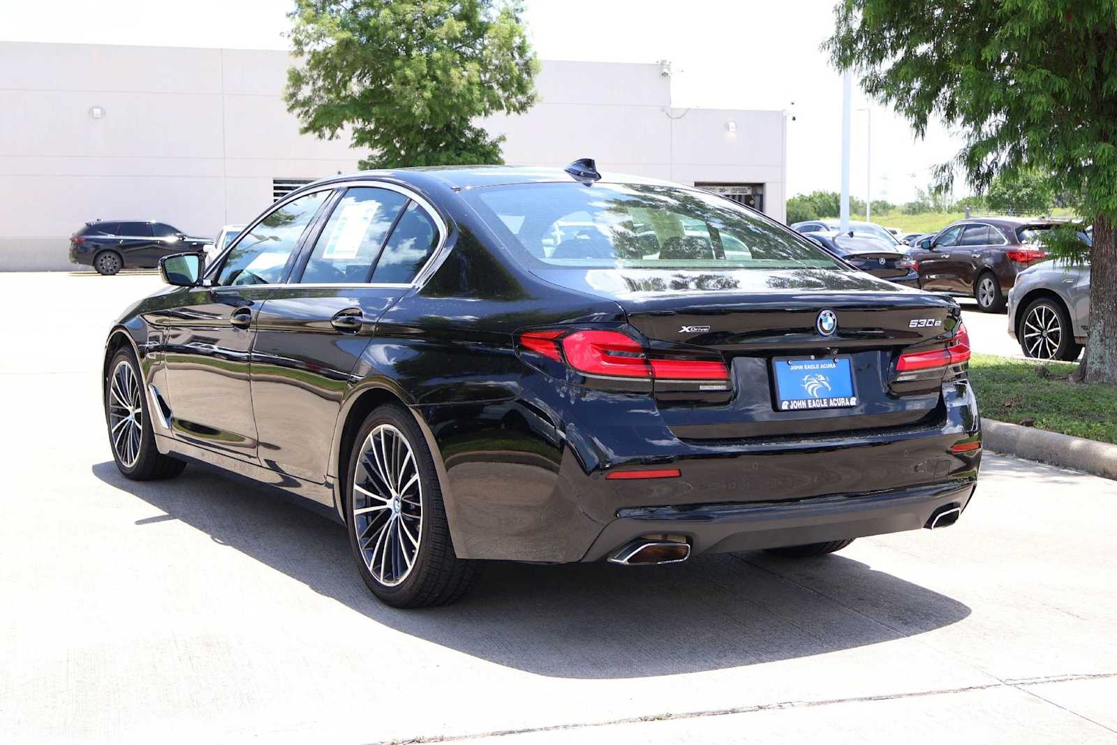 Thumbnail: 2023 BMW 5 Series - 3