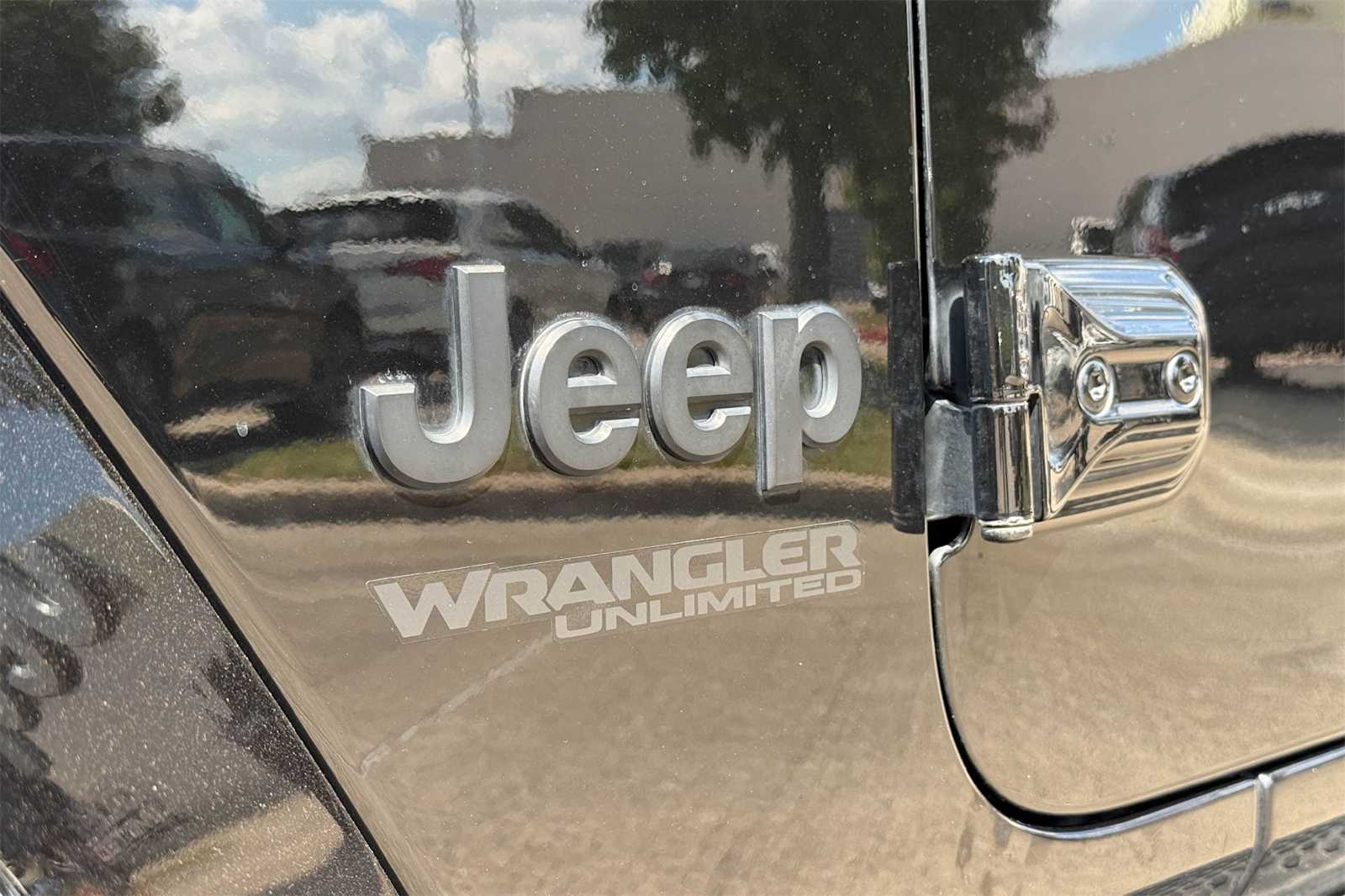 Thumbnail: 2021 Jeep Wrangler - 7