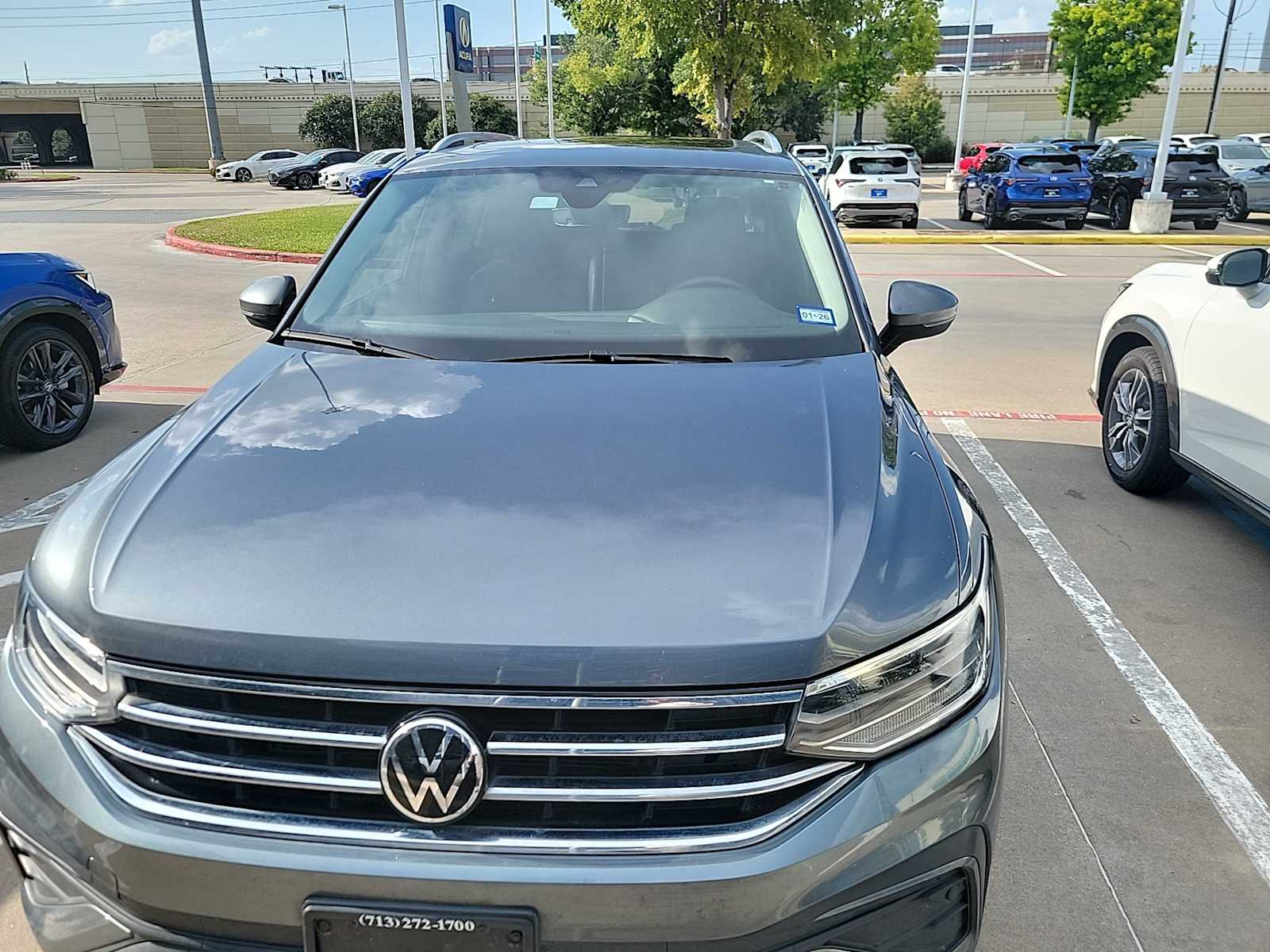 Thumbnail: 2022 Volkswagen Tiguan - 2