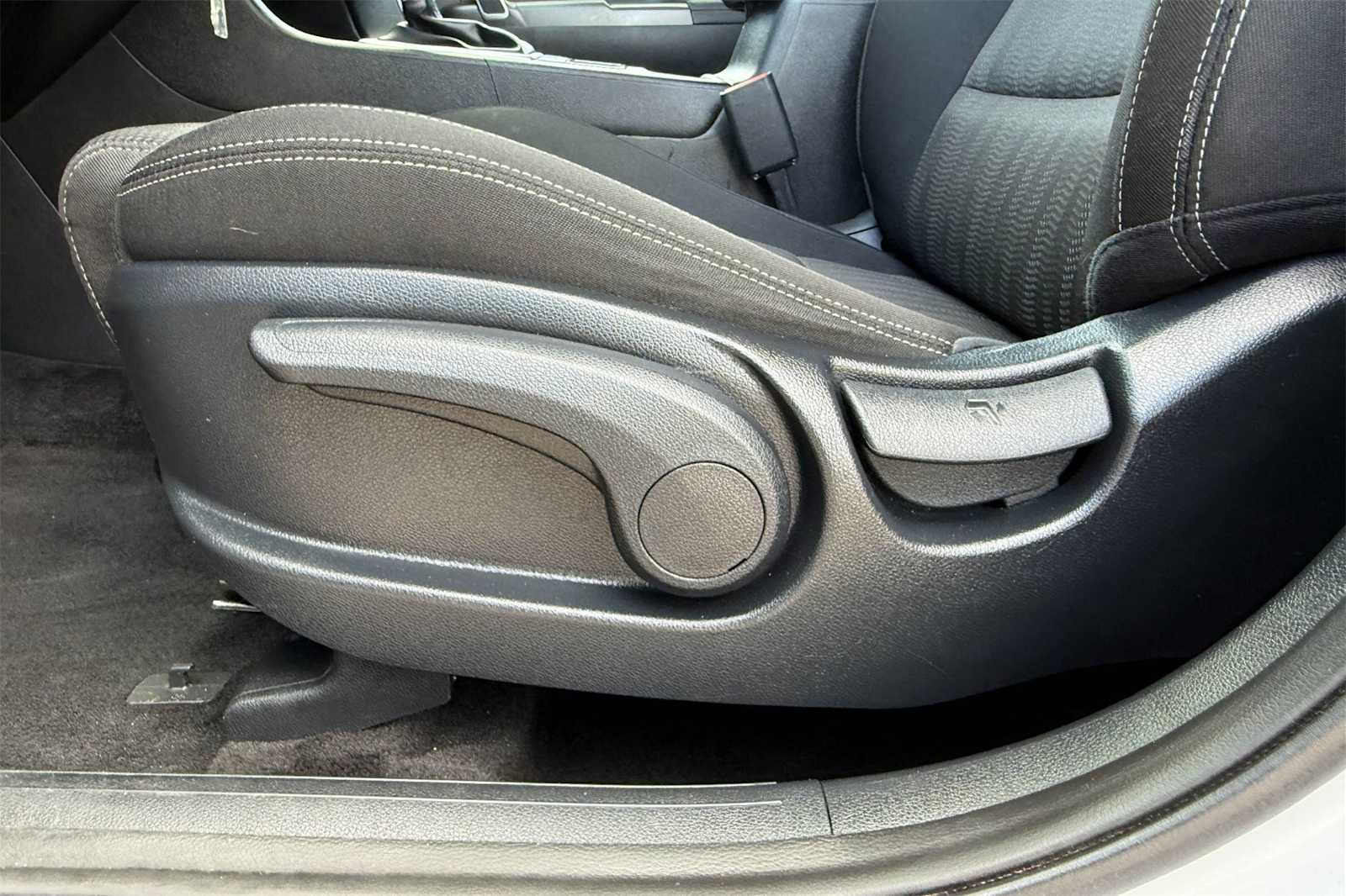 Thumbnail: 2022 Kia Sportage - 24