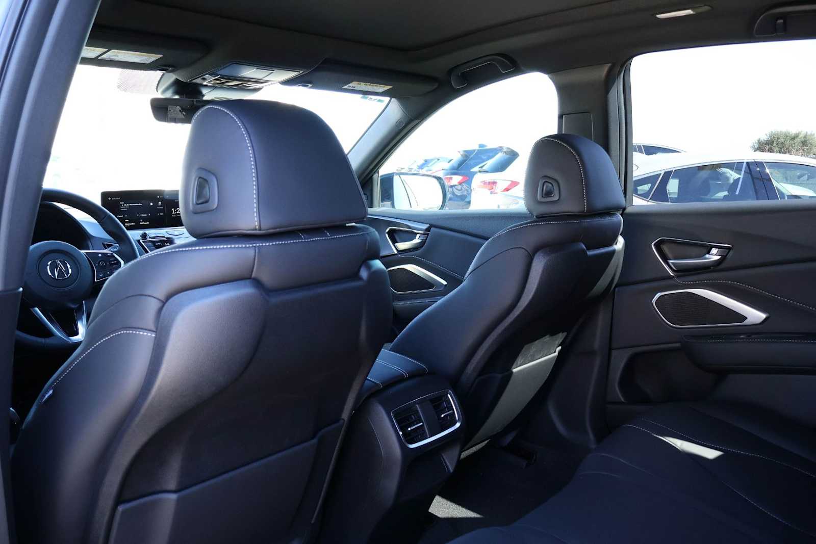 Thumbnail: 2026 Acura RDX - 12