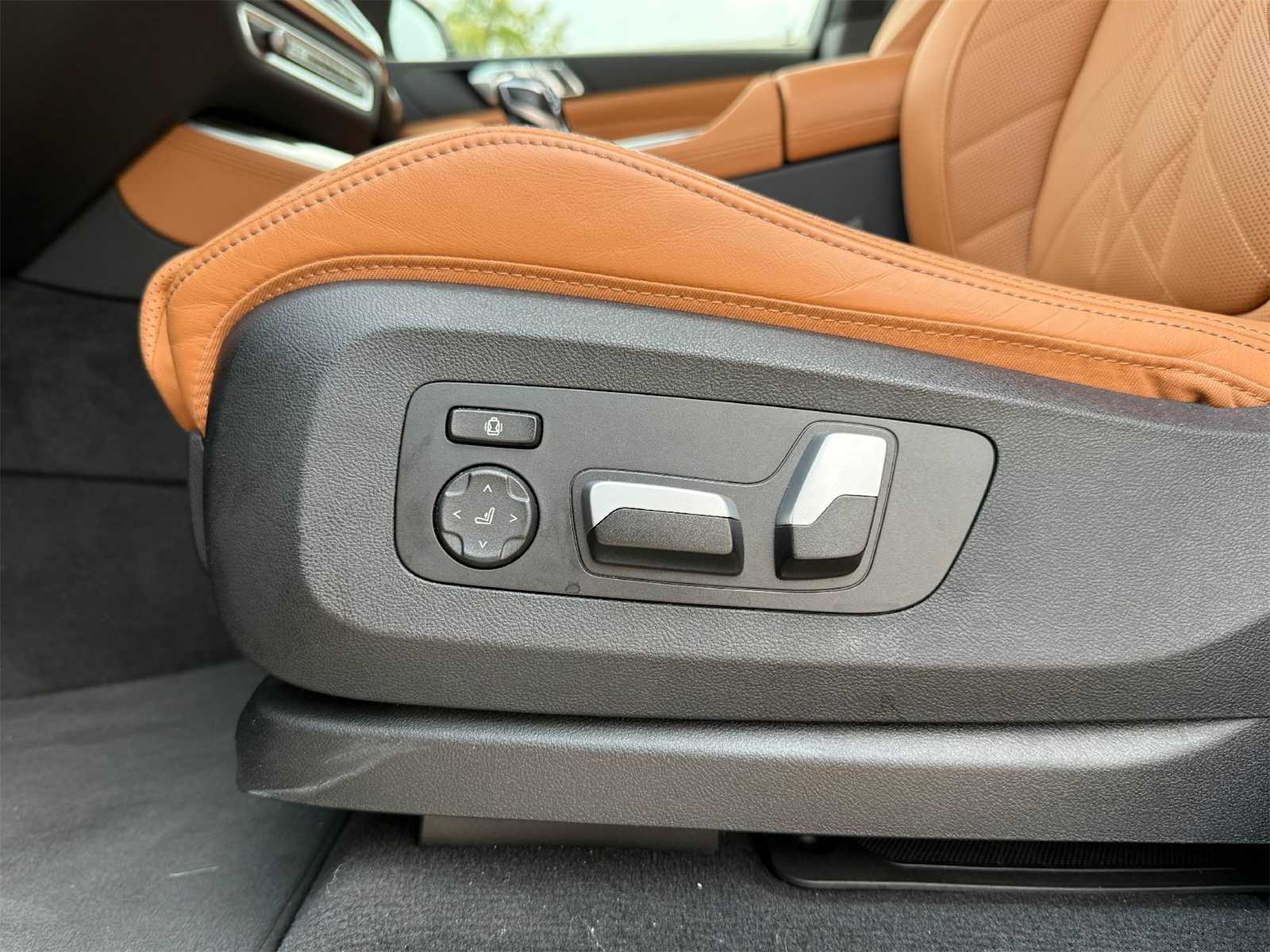Thumbnail: 2023 BMW X5 - 23
