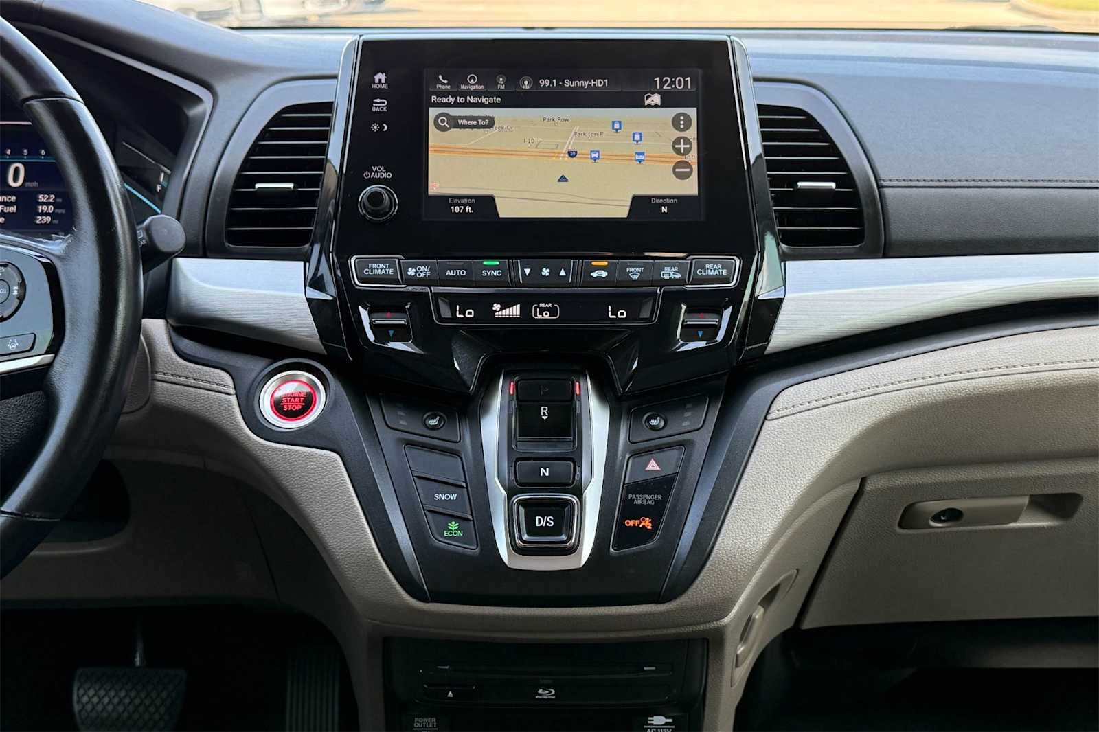 Thumbnail: 2018 Honda Odyssey - 16