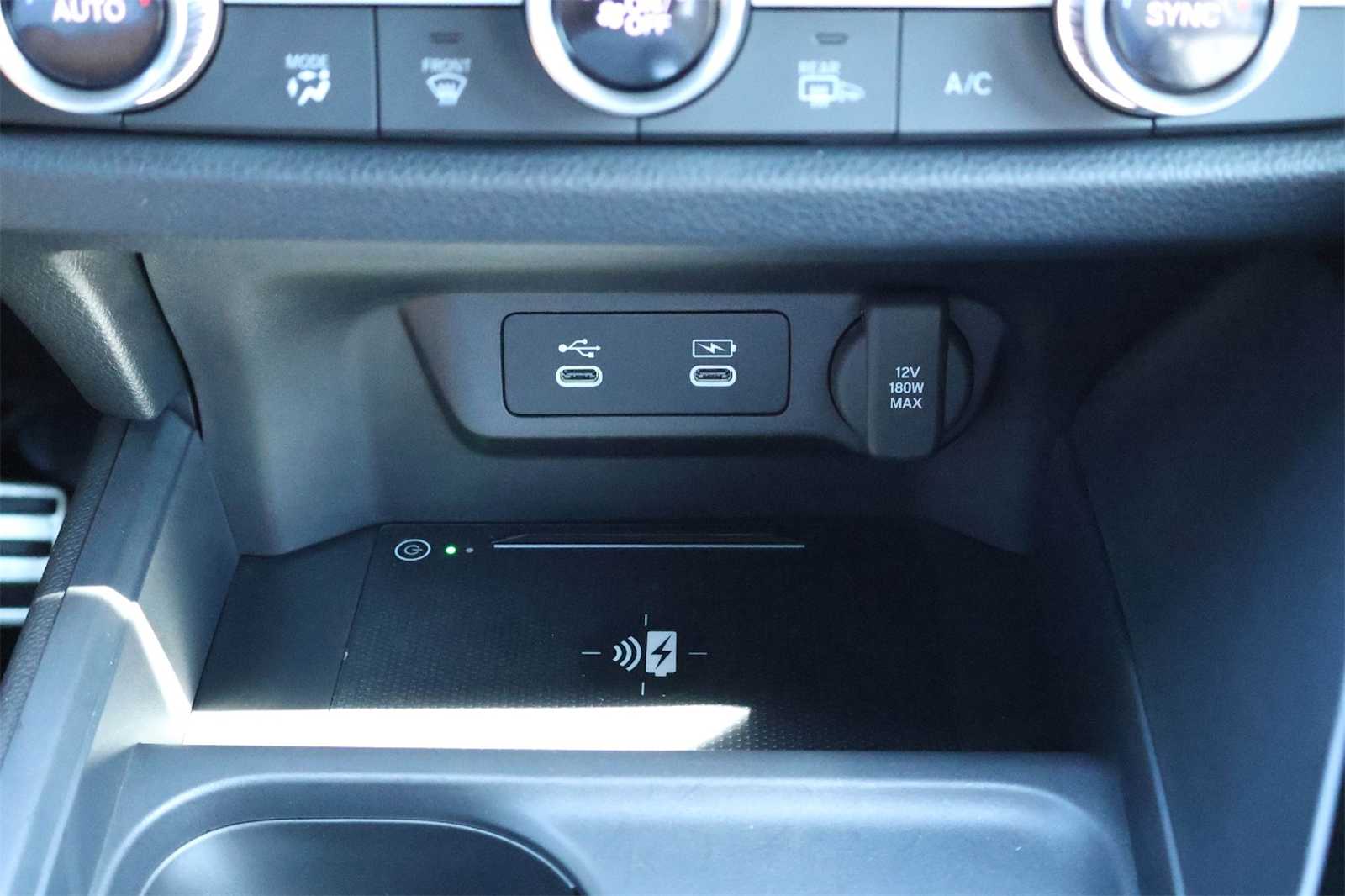 Thumbnail: 2025 Acura ADX - 25