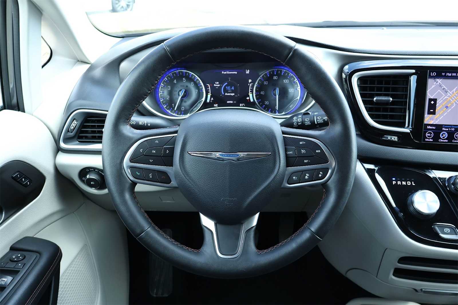 Thumbnail: 2020 Chrysler Pacifica - 15