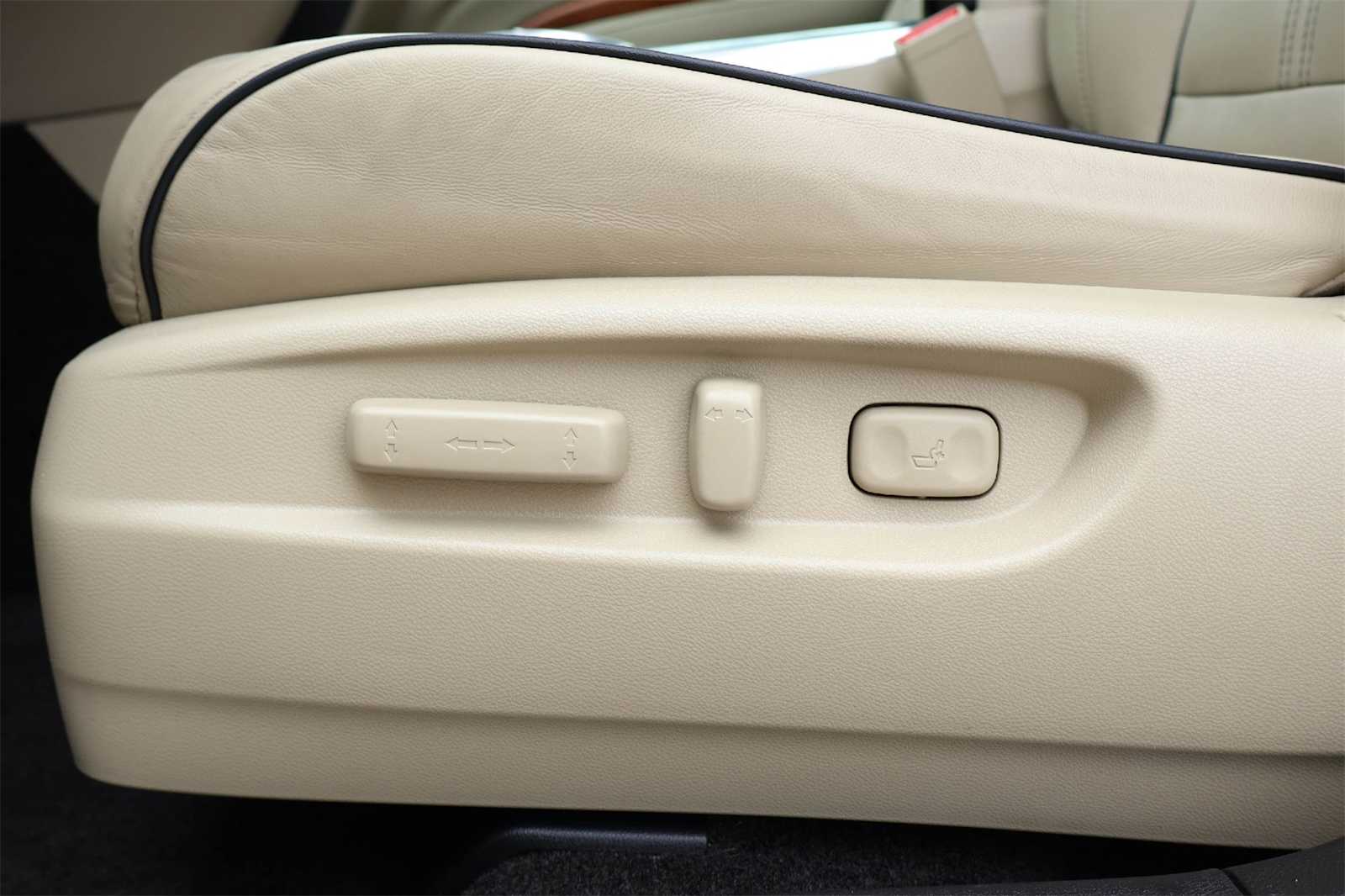 Thumbnail: 2017 Acura MDX - 24