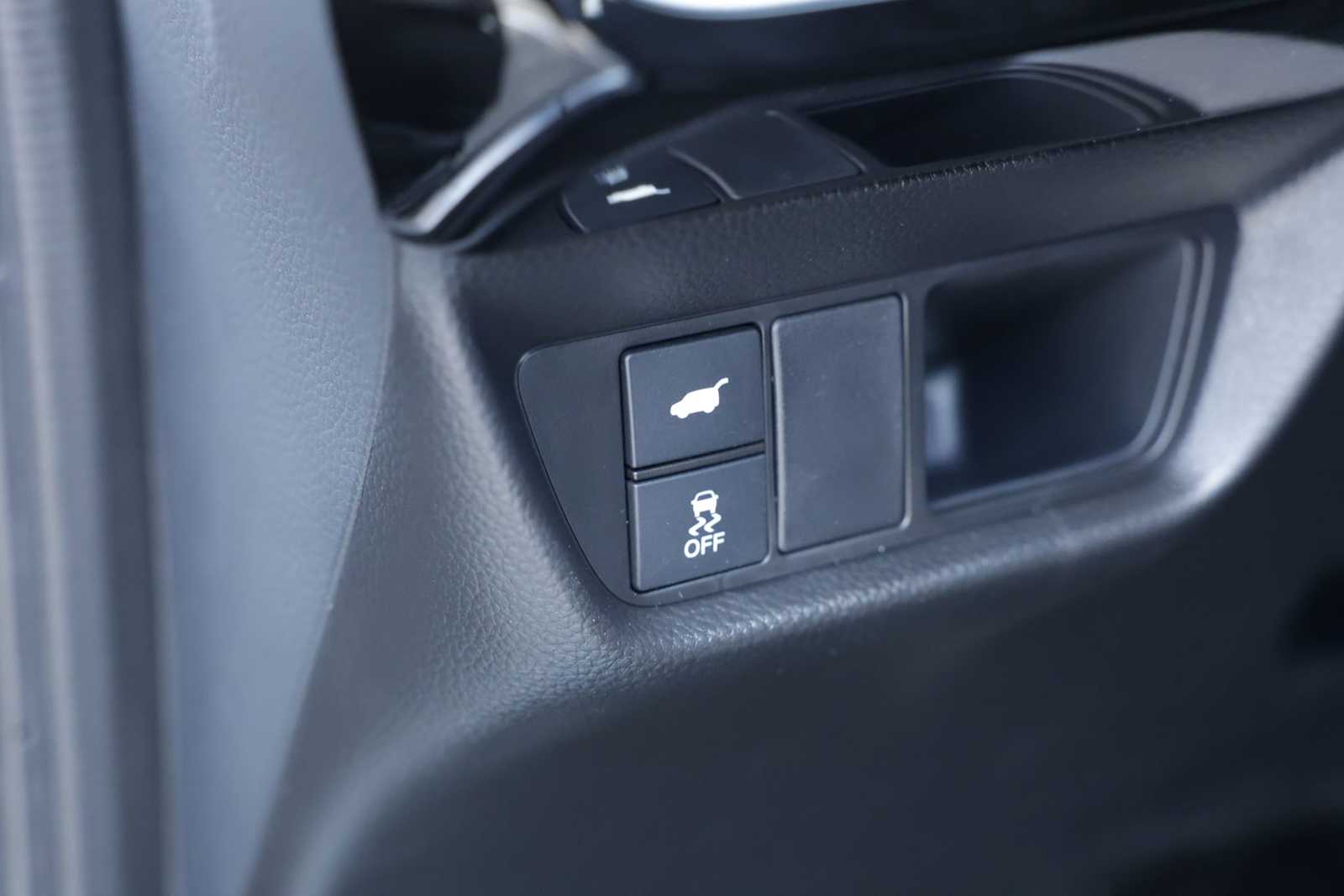 Thumbnail: 2025 Acura ADX - 26