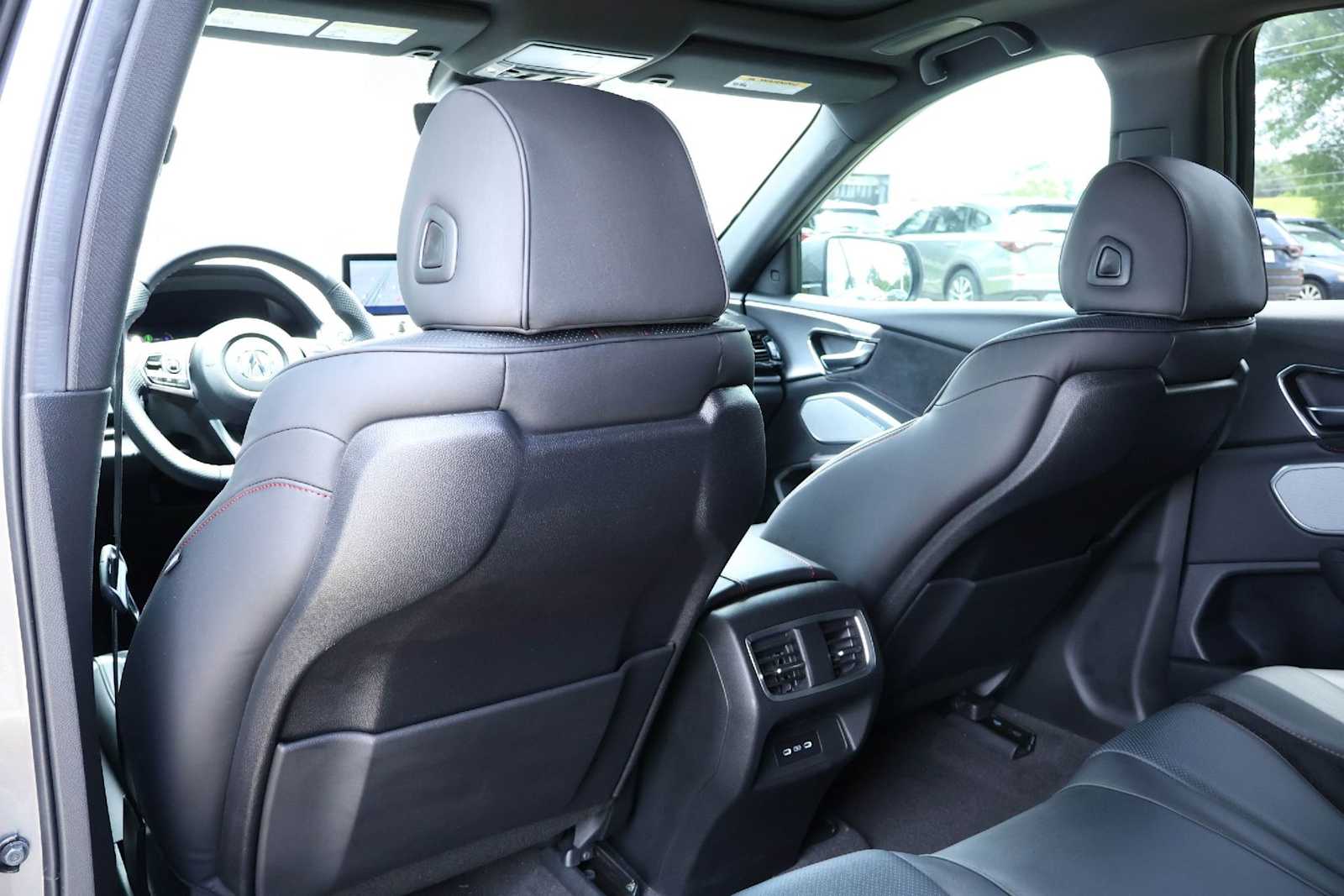 Thumbnail: 2023 Acura RDX - 12