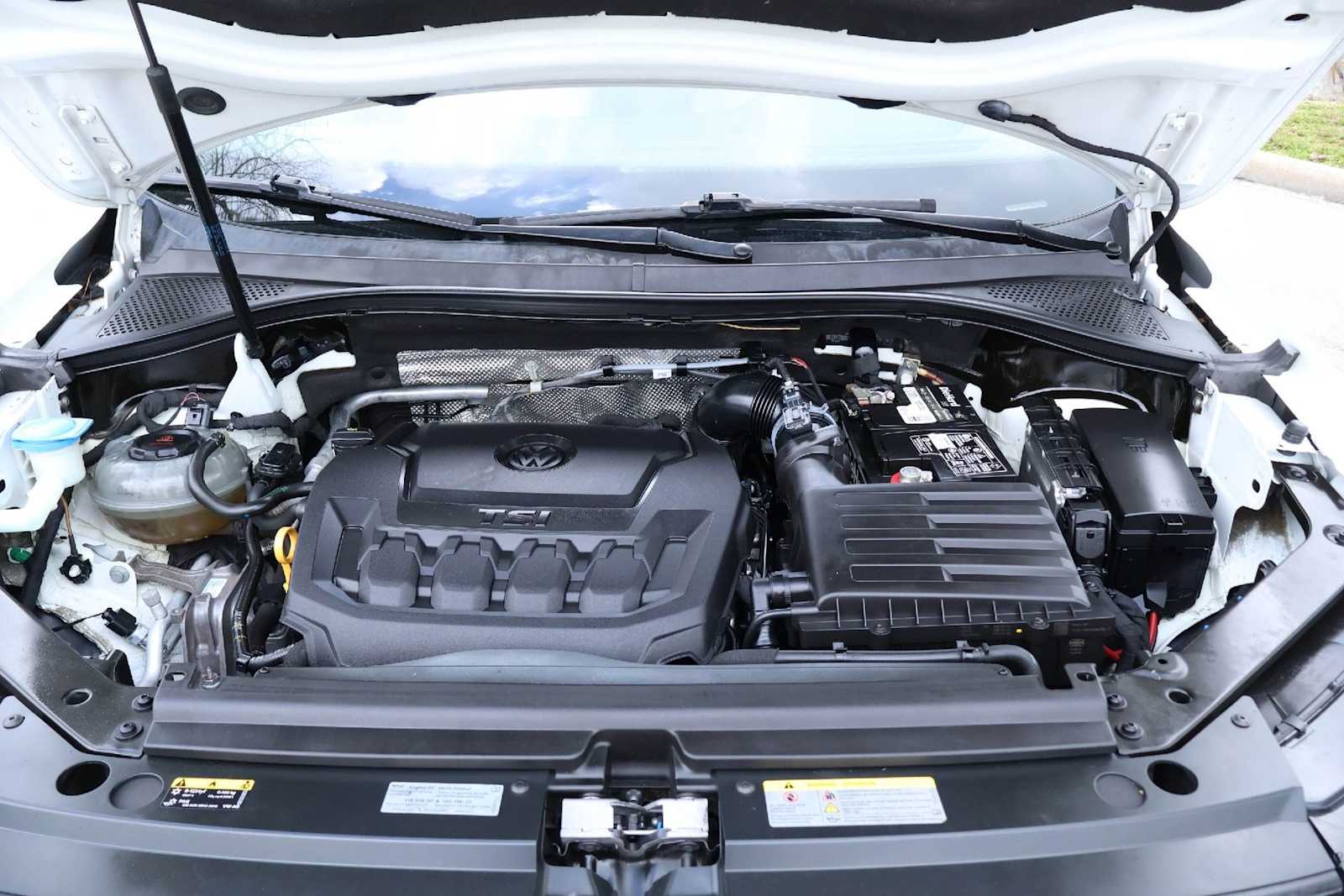 Thumbnail: 2021 Volkswagen Tiguan - 9