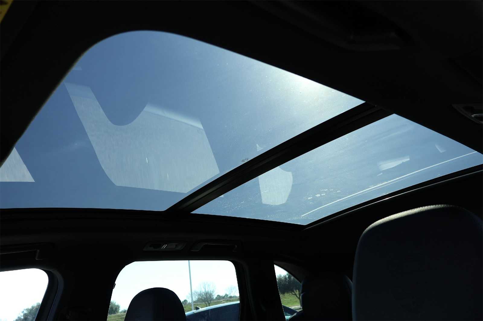 Thumbnail: 2014 Porsche Cayenne - 29