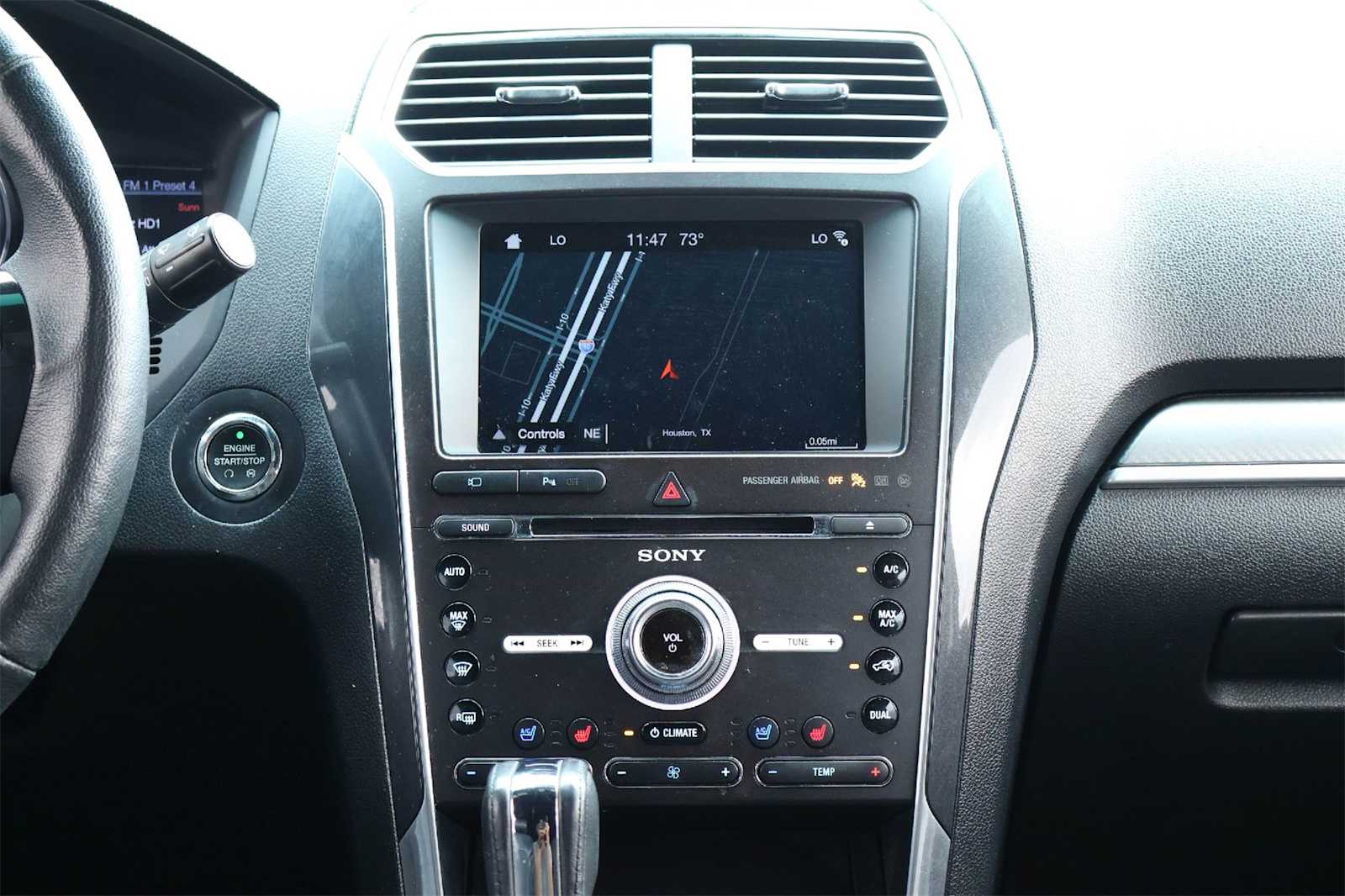 Thumbnail: 2017 Ford Explorer - 16