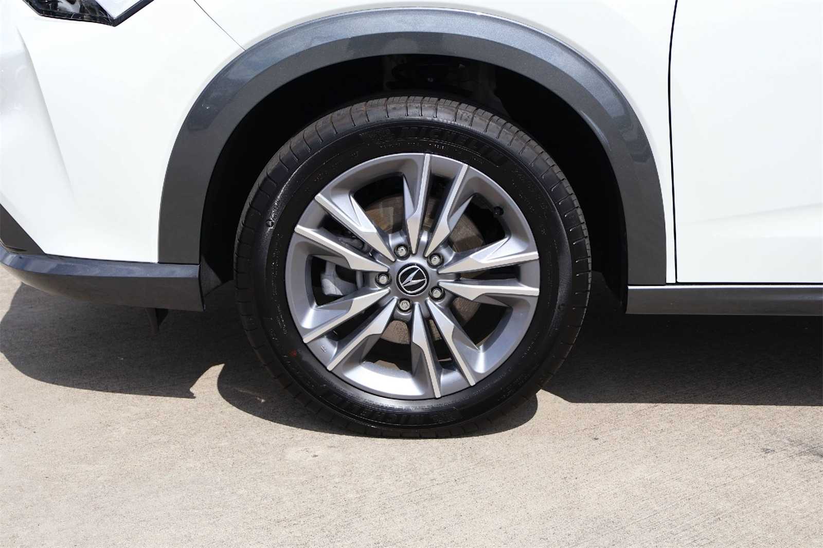 Thumbnail: 2025 Acura ADX - 8