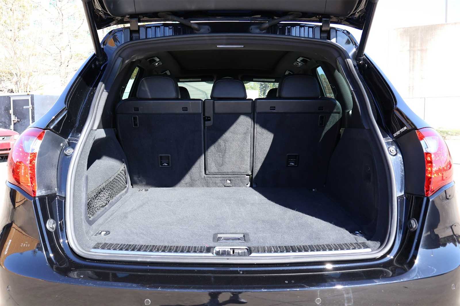 Thumbnail: 2014 Porsche Cayenne - 19