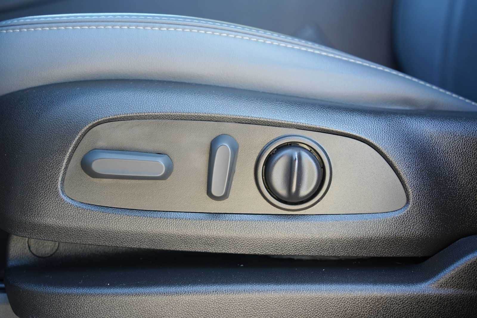 Thumbnail: 2022 Buick Enclave - 21