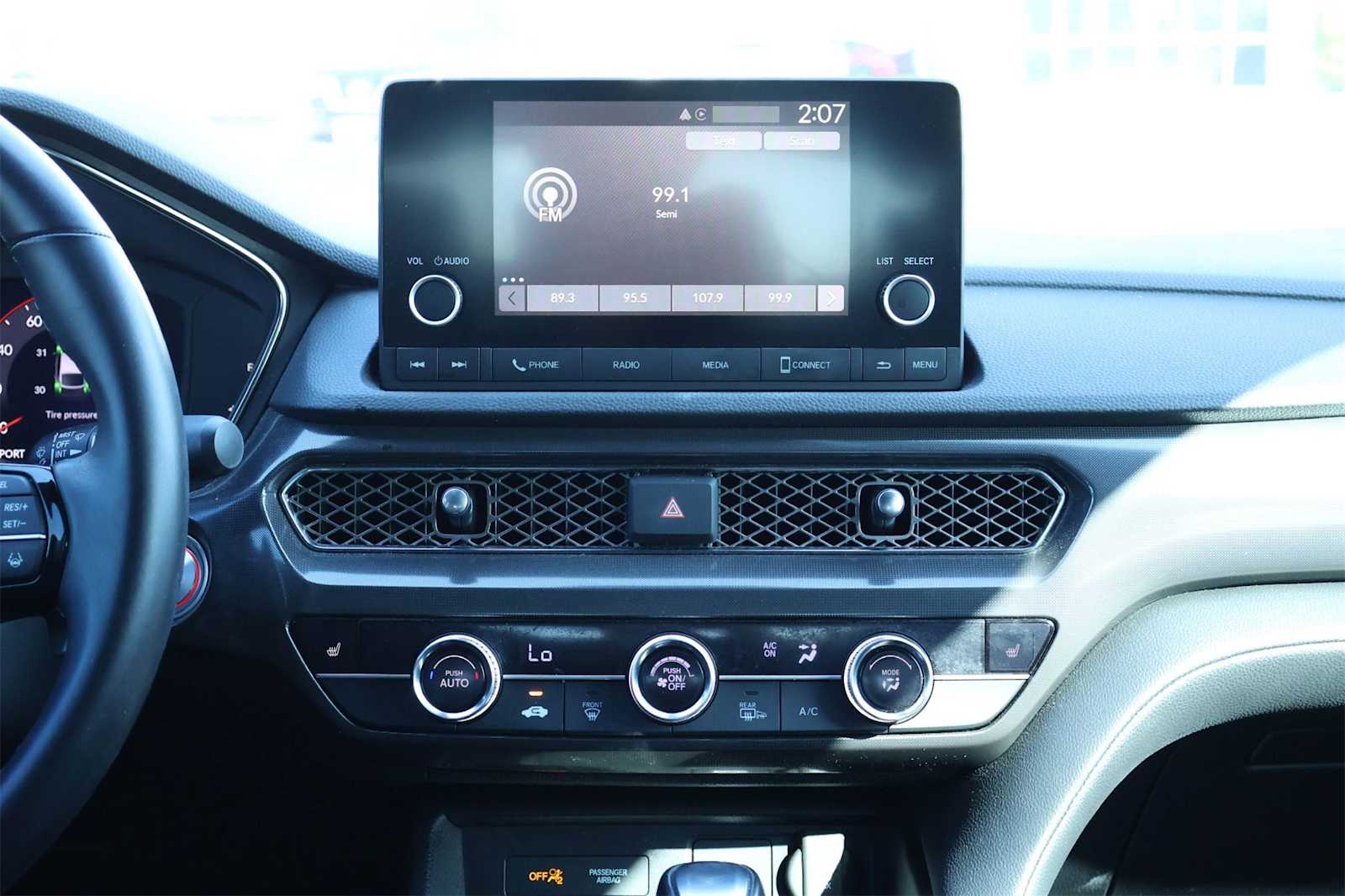 Thumbnail: 2023 Acura Integra - 16