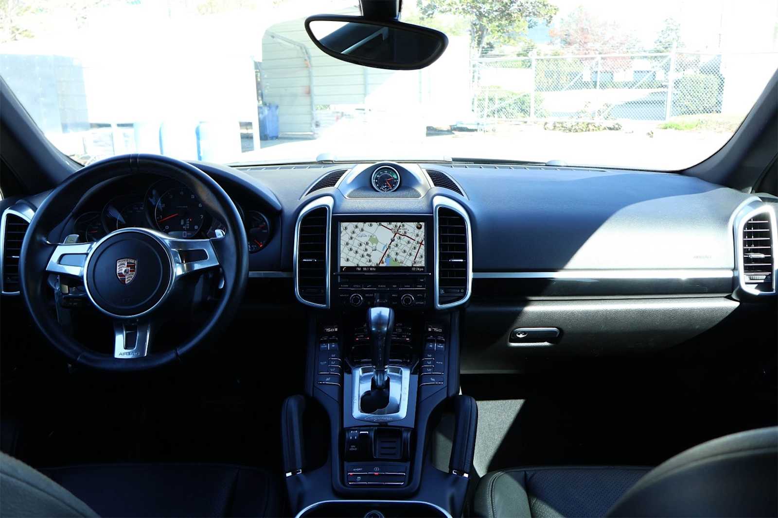 Thumbnail: 2014 Porsche Cayenne - 10