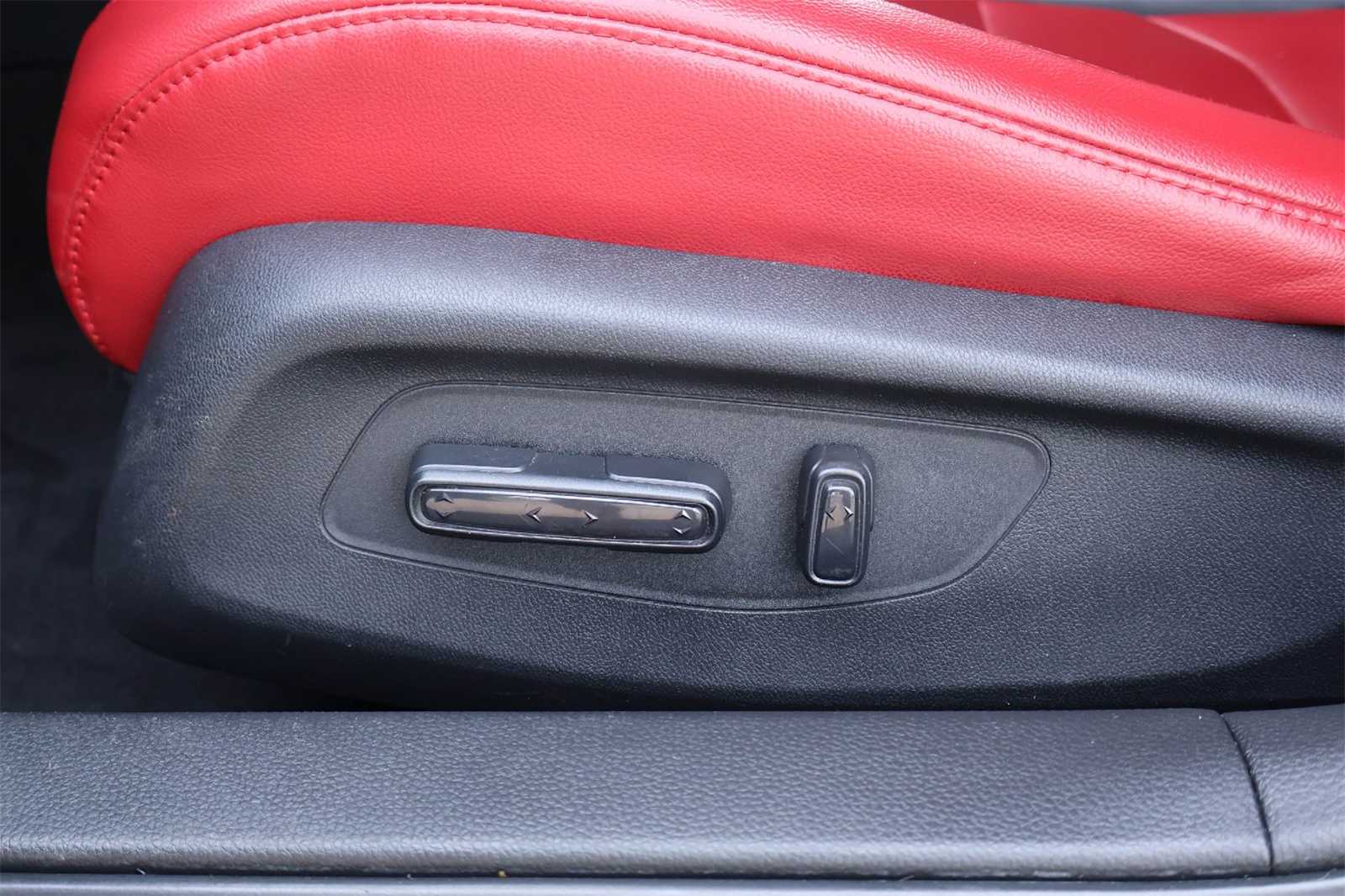 Thumbnail: 2023 Acura Integra - 24