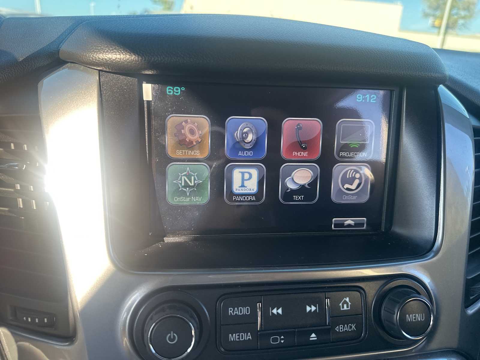 Thumbnail: 2016 Chevrolet Tahoe - 10