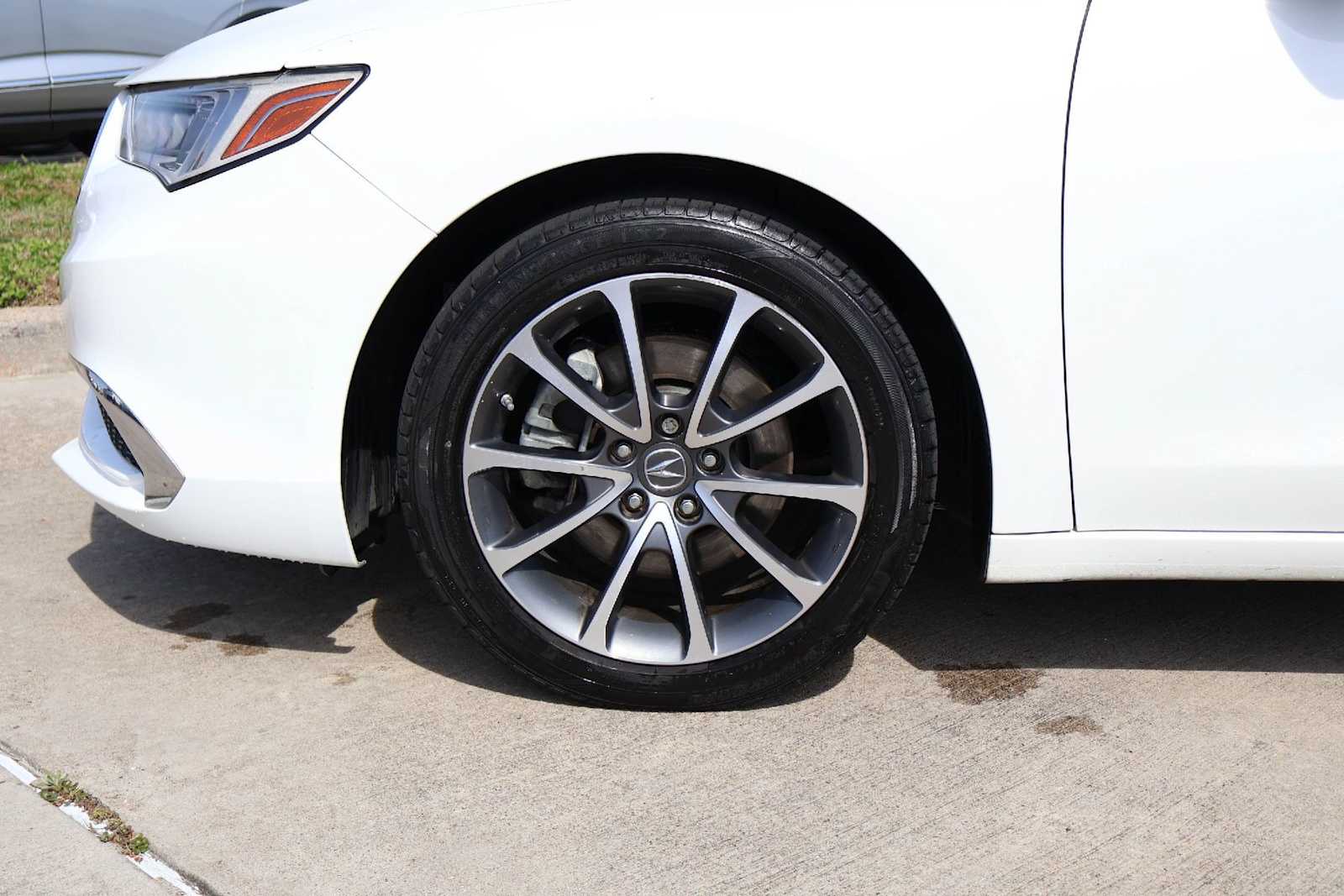 Thumbnail: 2018 Acura TLX - 8