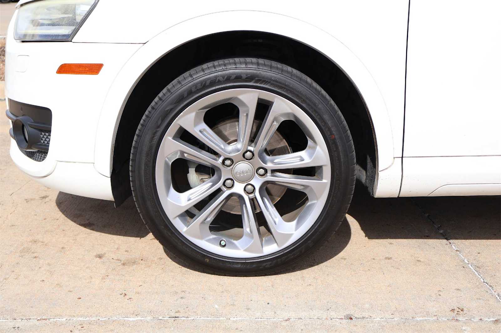 Thumbnail: 2015 Audi Q3 - 8