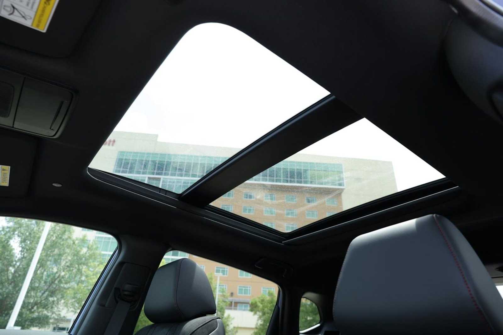 Thumbnail: 2025 Acura ADX - 25