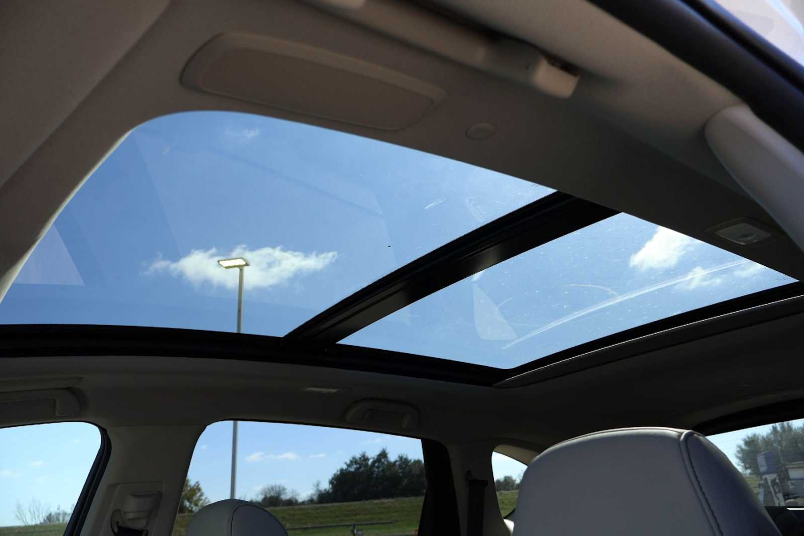 Thumbnail: 2026 Acura RDX - 29