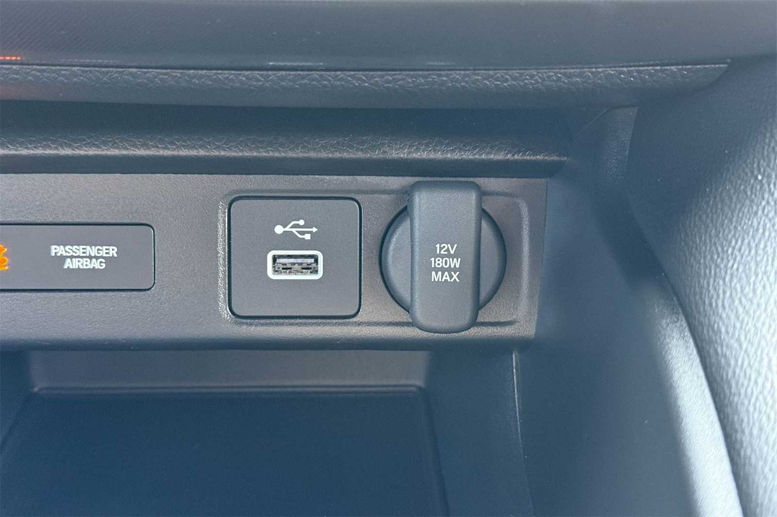 Thumbnail: 2025 Acura Integra - 26