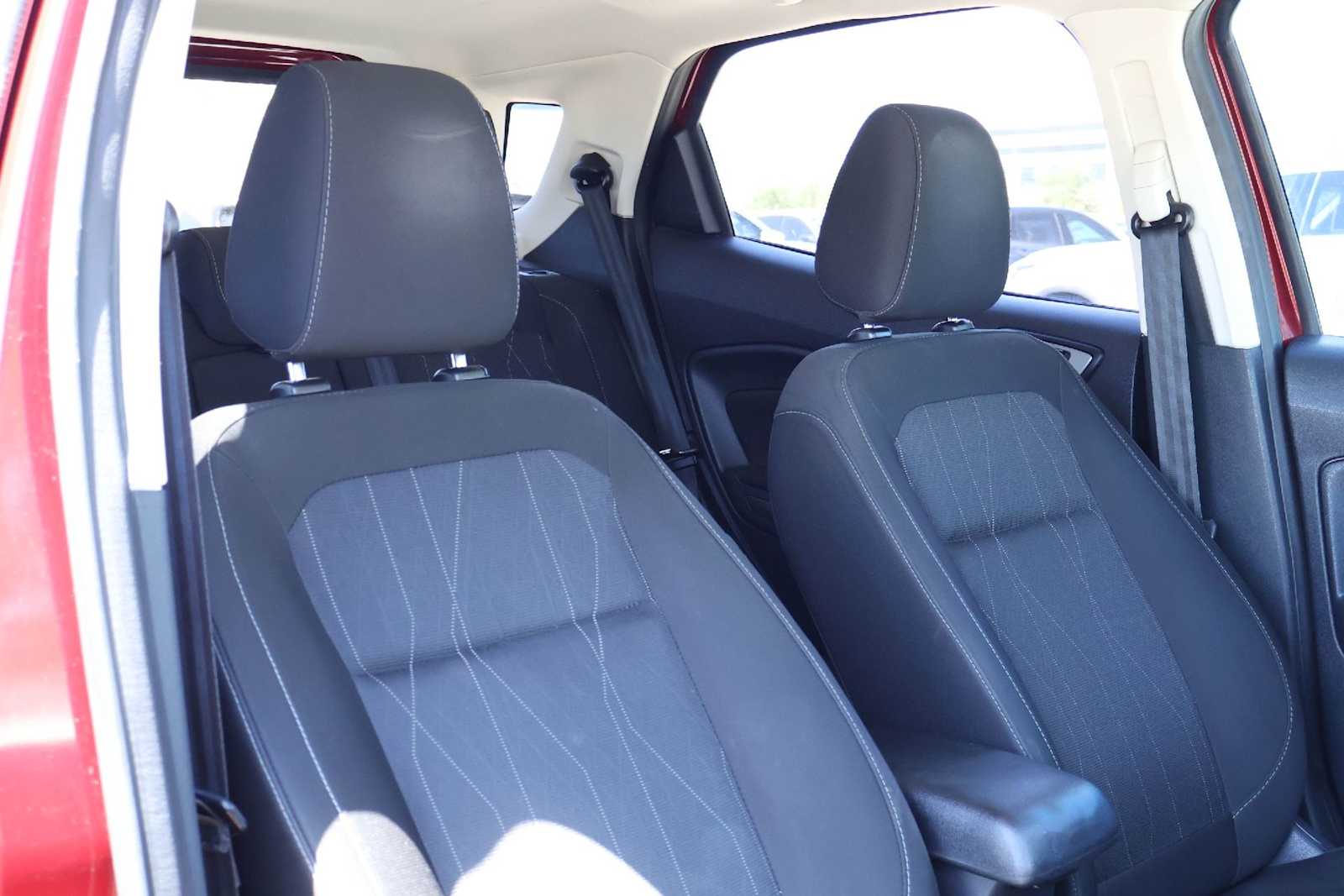 Thumbnail: 2021 Ford EcoSport - 14