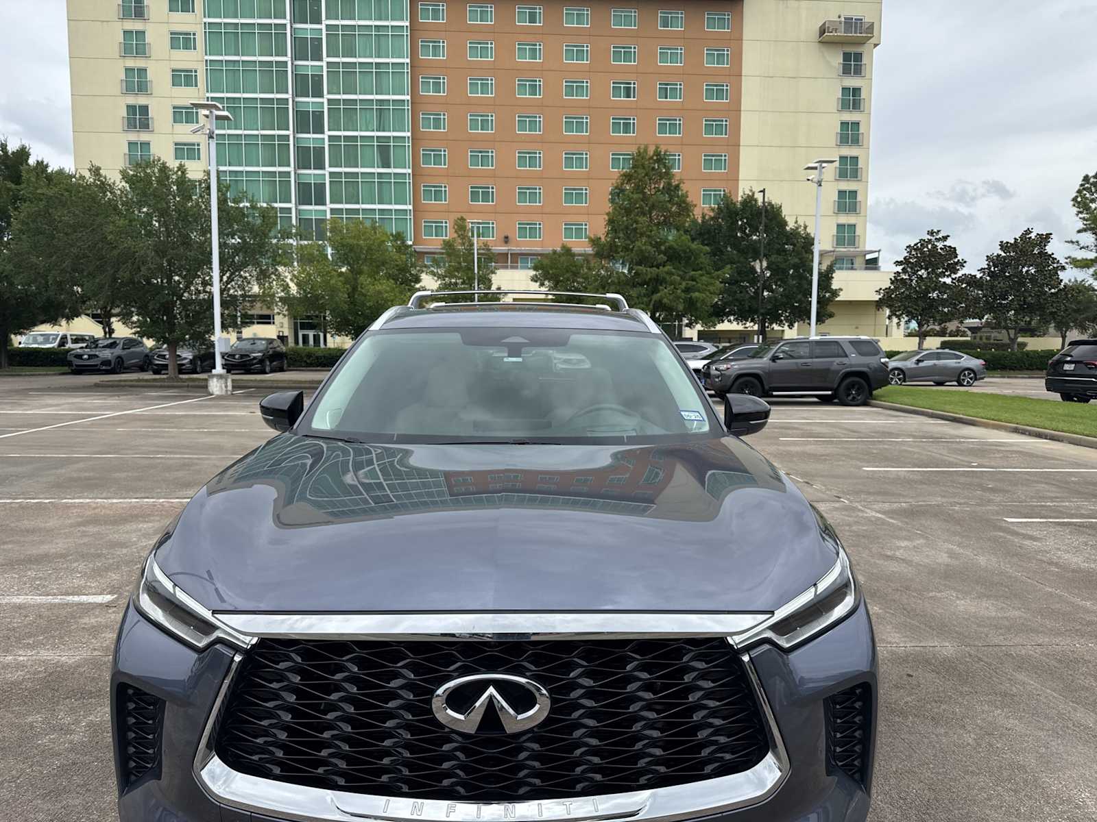 Thumbnail: 2023 INFINITI QX60 - 2