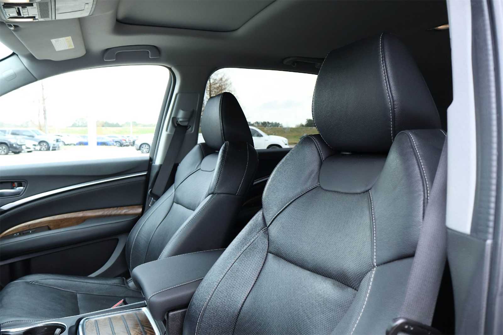 Thumbnail: 2020 Acura MDX - 11