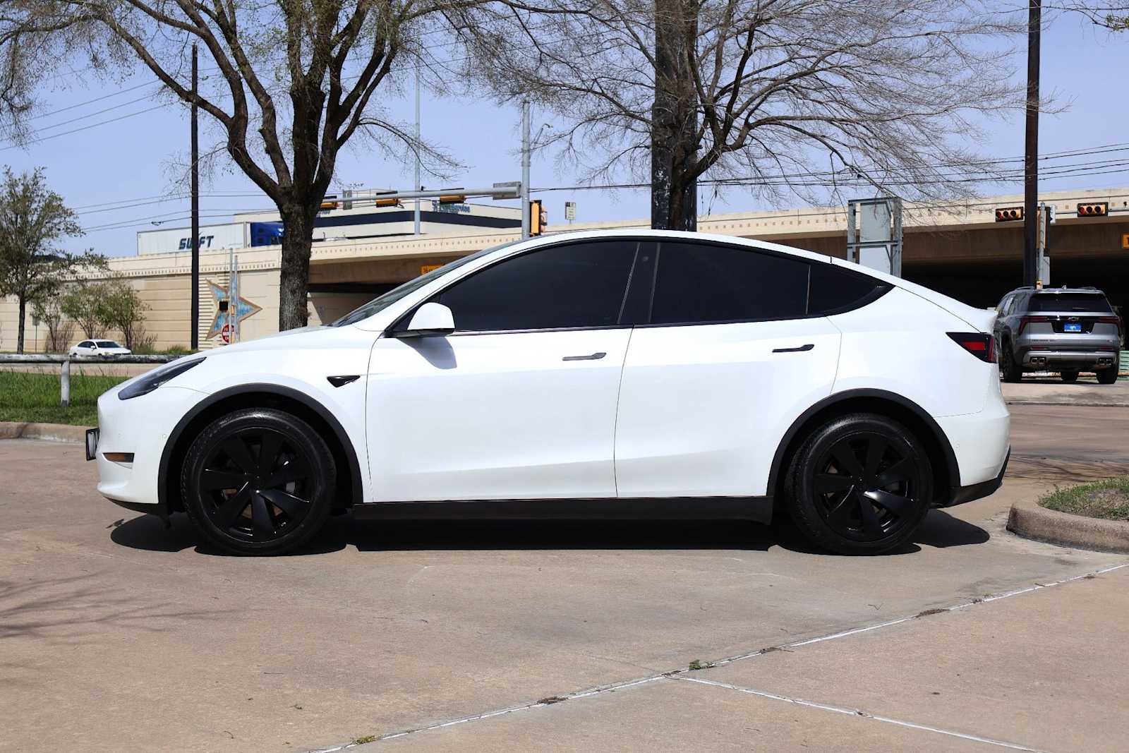 Thumbnail: 2020 Tesla Model Y - 3