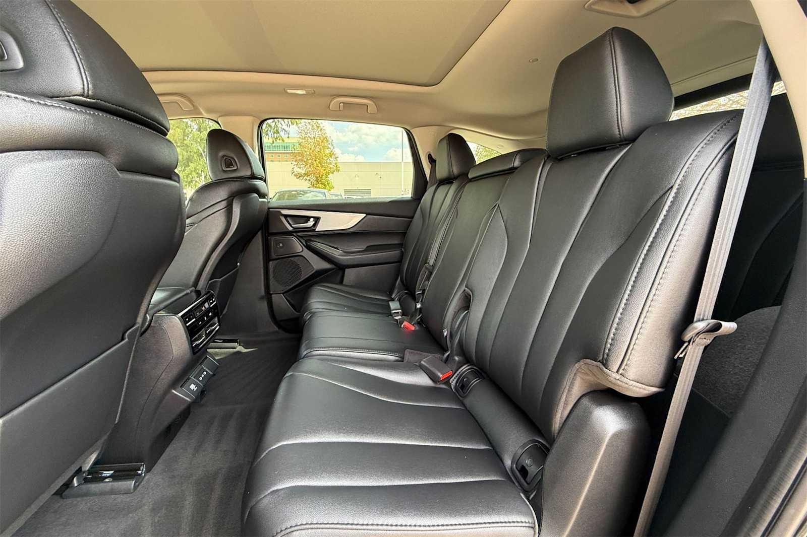 Thumbnail: 2025 Acura MDX - 13