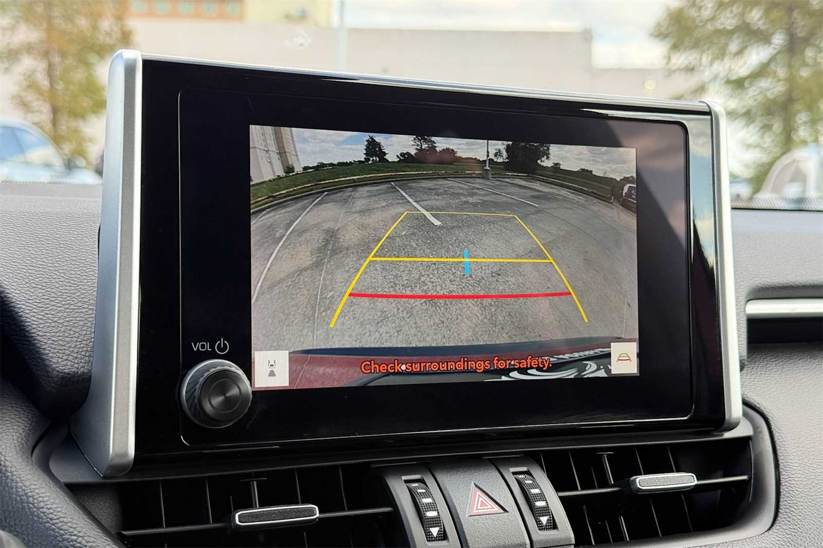 Thumbnail: 2025 Toyota RAV4 - 27