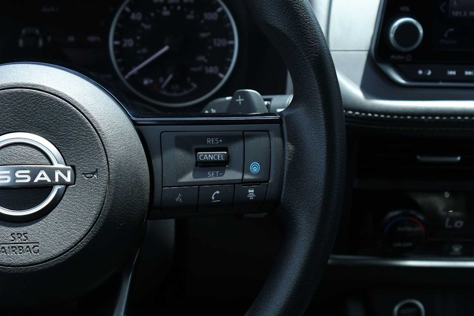 Thumbnail: 2023 Nissan Rogue - 23