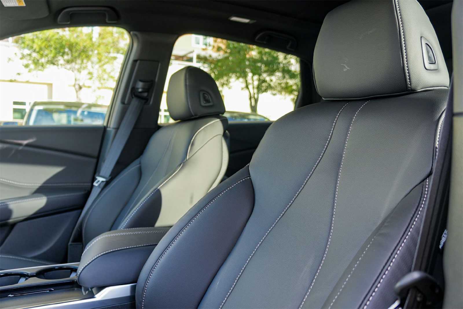 Thumbnail: 2026 Acura RDX - 11