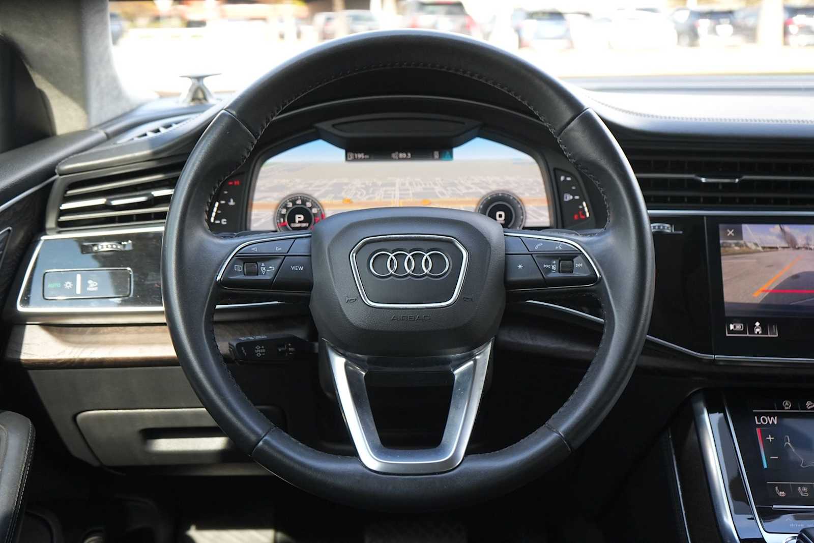 Thumbnail: 2019 Audi Q8 - 16